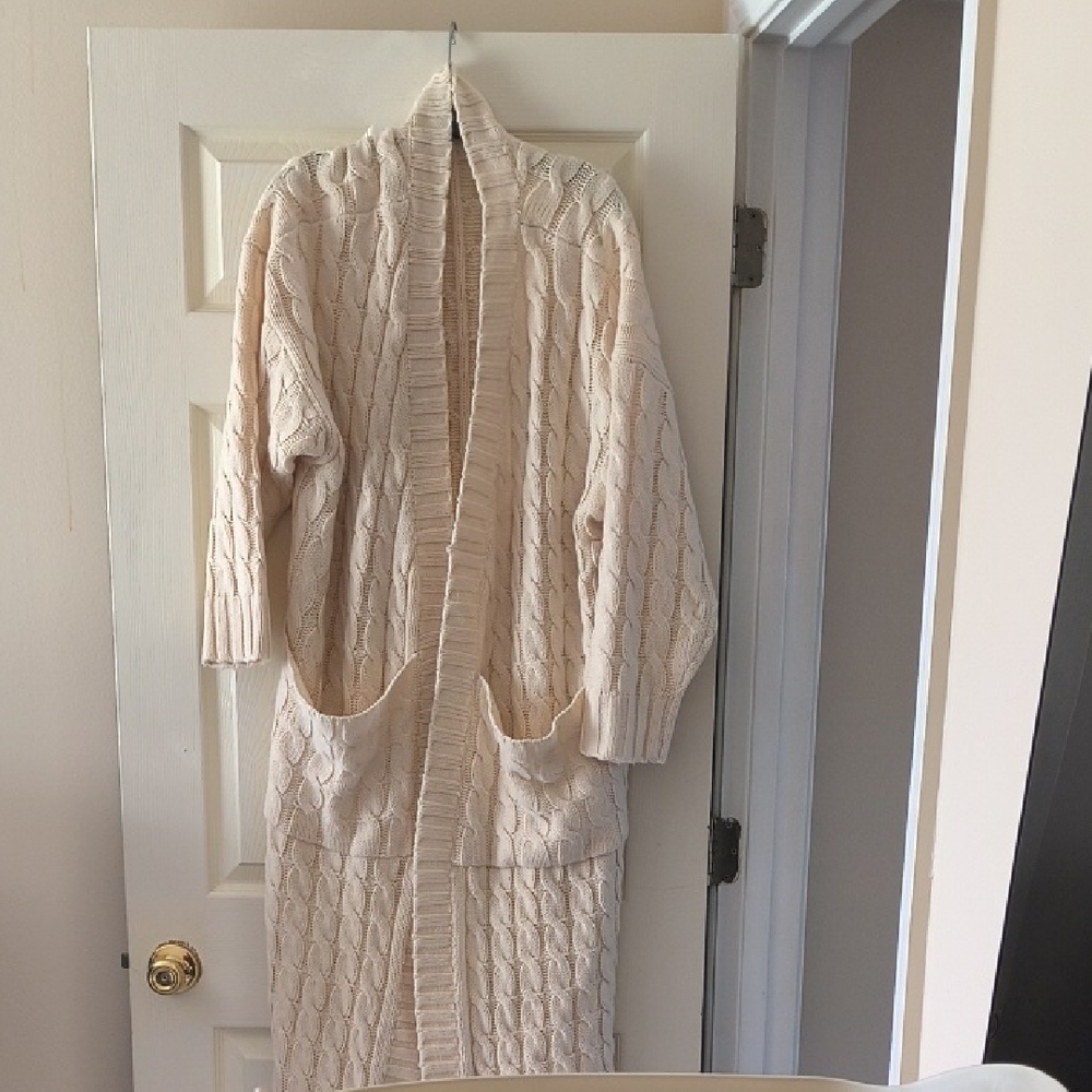 Chic Cream Long Knit Cardigan